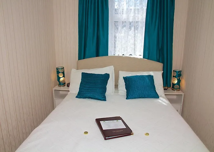 Palm Court Bed & Breakfast Weymouth