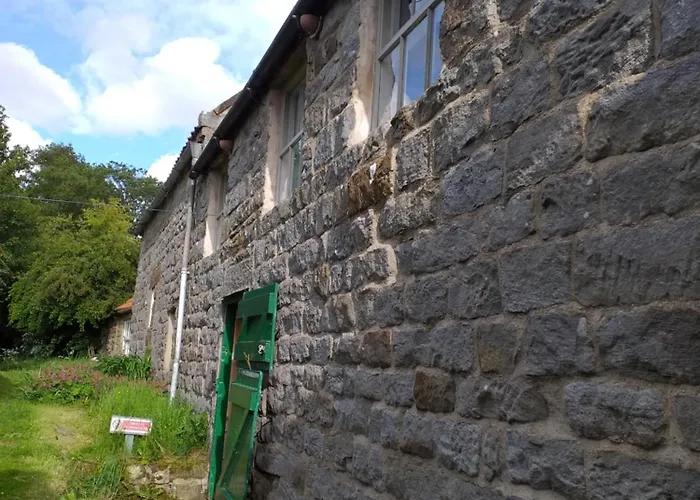 Holly Cottage Whitby