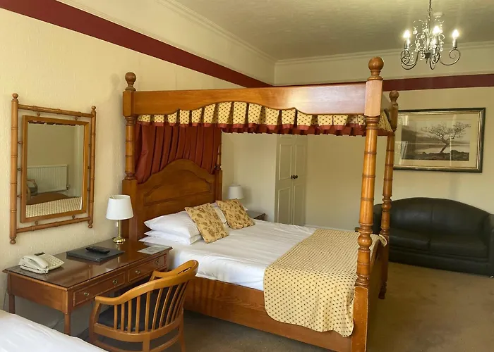 Canterbury Hotel Cottages And Apartment'S