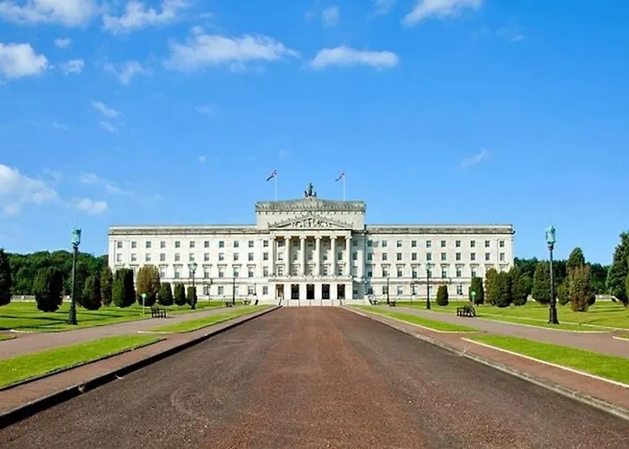 Darcy'S Stopover Nitb Approved Belfast