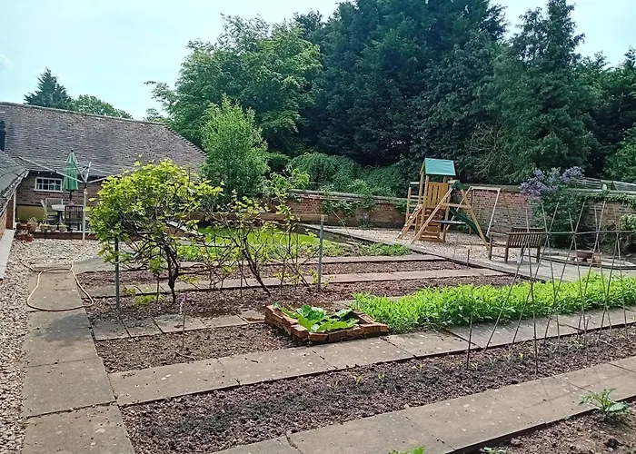 Dovehouse Farm Villa Birmingham