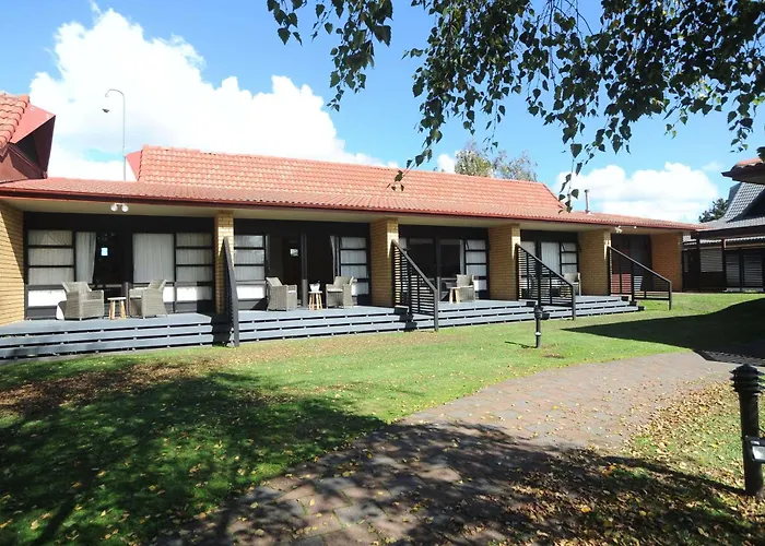 Hotels with Free ParkingQuality Lincoln