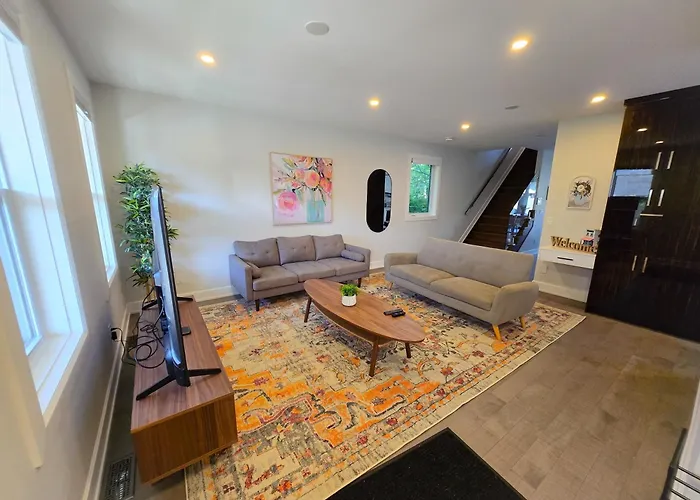 Byward-Market Luxury Guesthouse Ottawa