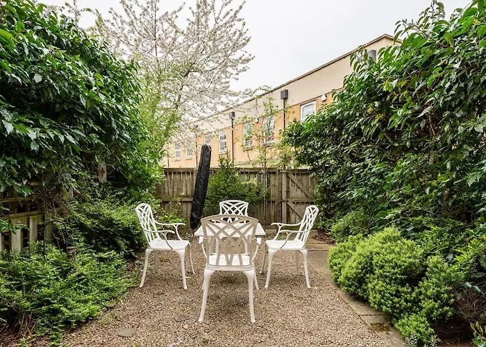 Spacious Stylish House,R/Way Museum,Parking,Garden York