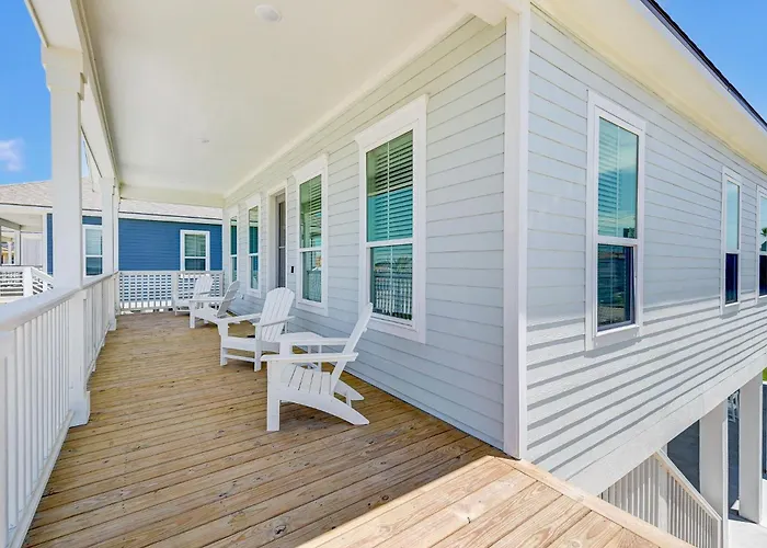 Salt & Stone Villas Galveston