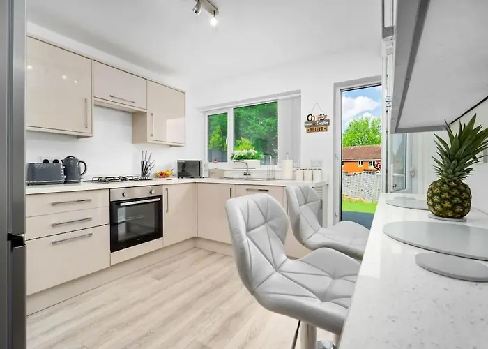 Witton Lodge 3 Bedroom House - Long Stay Offers Birmingham
