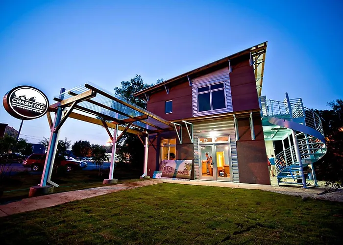 The Crash Pad: An Uncommon Hostel Chattanooga