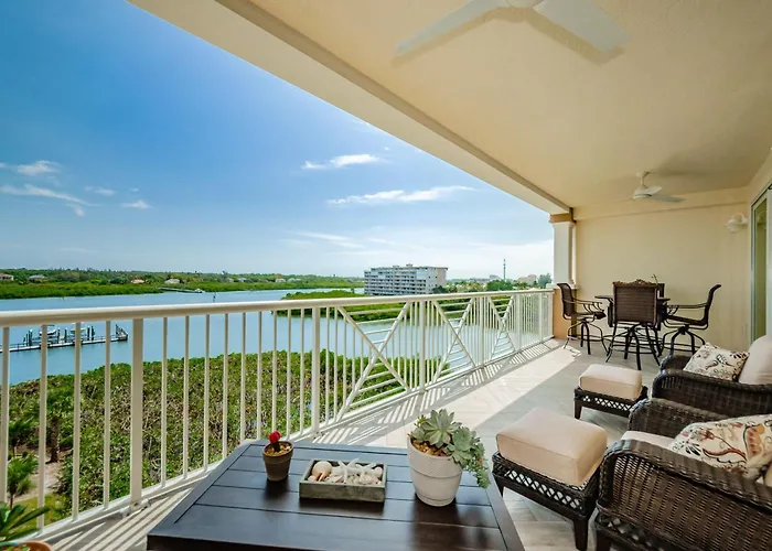 Dolphin Key 504 - Premier Villa Clearwater Beach