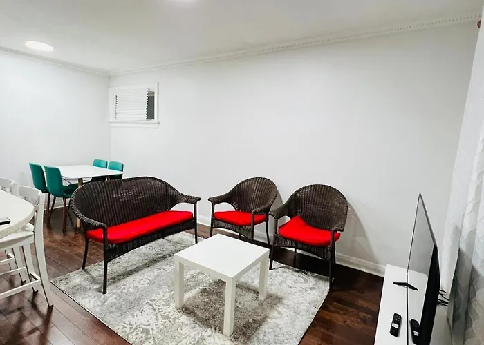 Donside Charm Villa Toronto