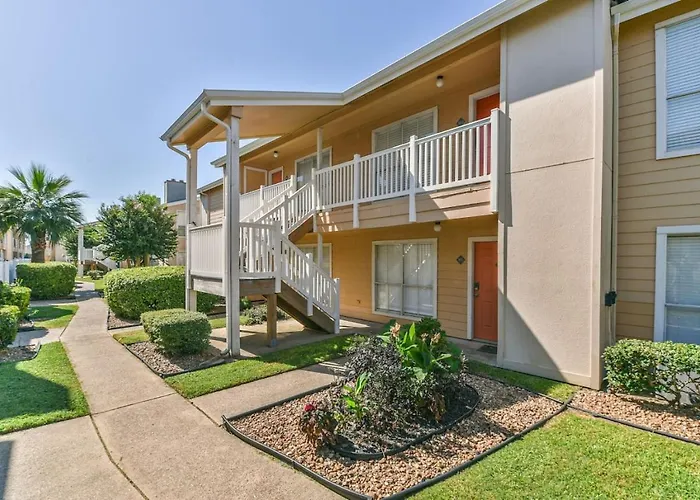 Coastal Paradise Condo With 2 Bedrooms And Pool Galveston