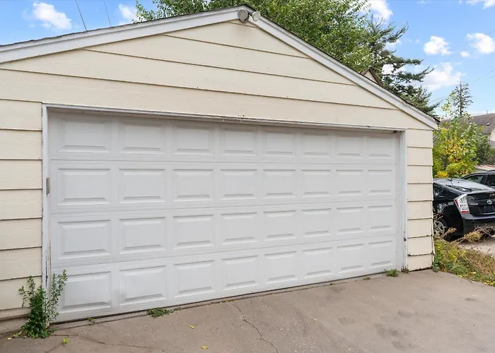 4Br Home Near Downtown Sleeps 10 - Tulip House Minneapolis