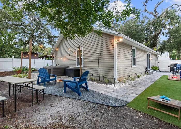 Peaceful Pearl Retreat- 5 Minutes To Downtown, 10 Minutes To Beach St. Augustine
