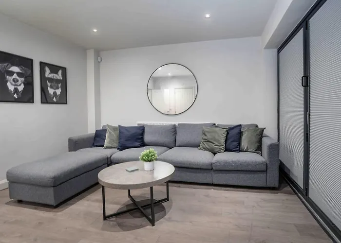Newly Extended 3 Bed Family Home Near Graves Park Sheffield