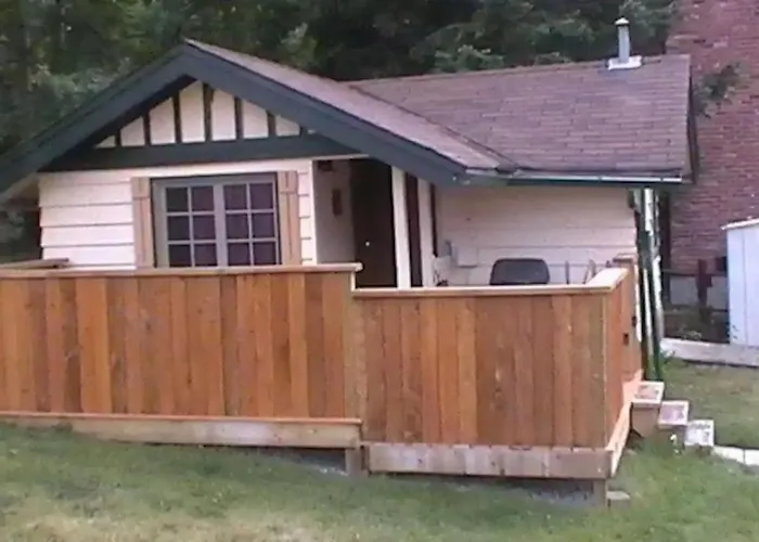Hillside Bungalows Banff
