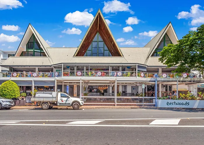 Beach Plaza Accommodation Airlie Beach