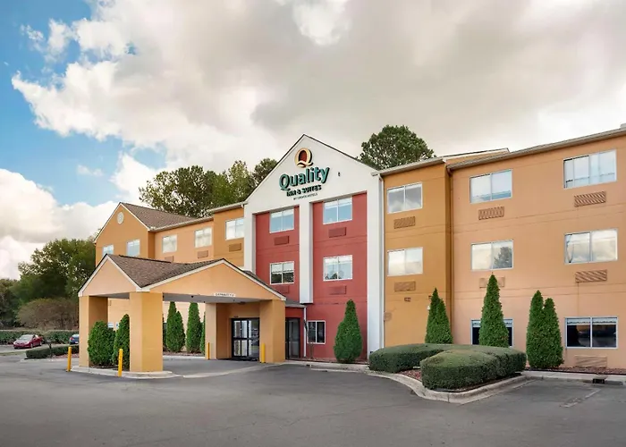 Quality Inn & Suites Birmingham - Highway 280 Meadowbrook