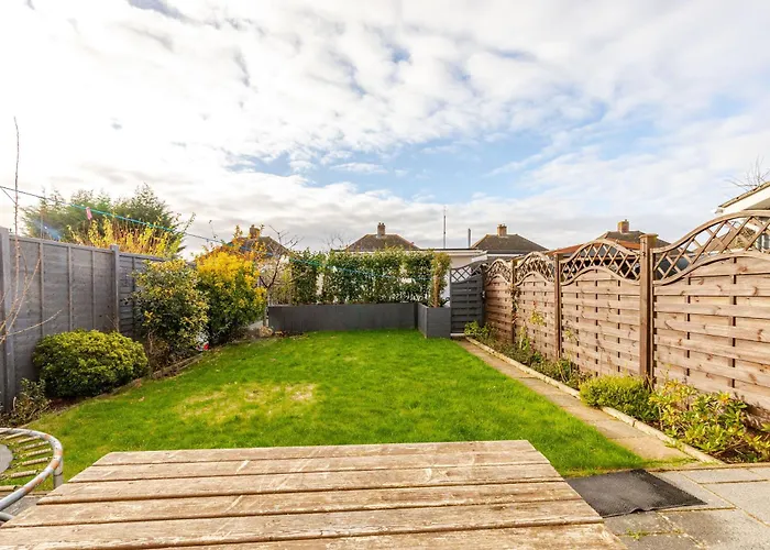 Beautiful 3 Bedroom House With Garden + Parking Oxford