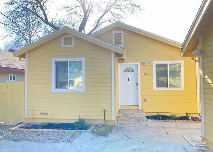 Whole Family - Wholestyl Hostel Sacramento