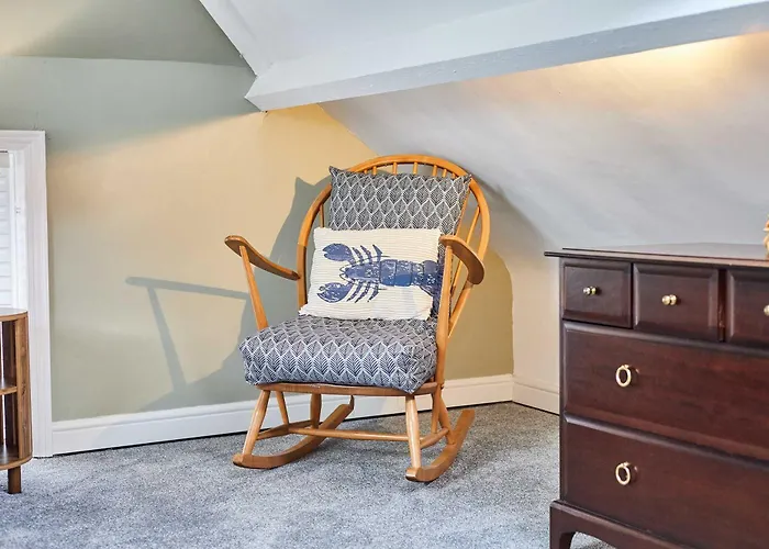 Host & Stay - Tenby Cottage Whitby