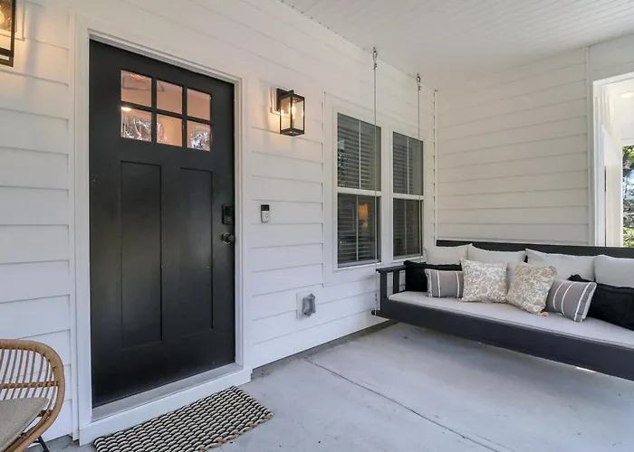 Savannah Comfort Sanctuary By Oatland Island Wildlife Center