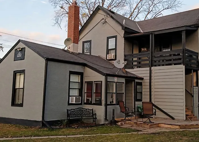 The Madison House Hostel Minneapolis