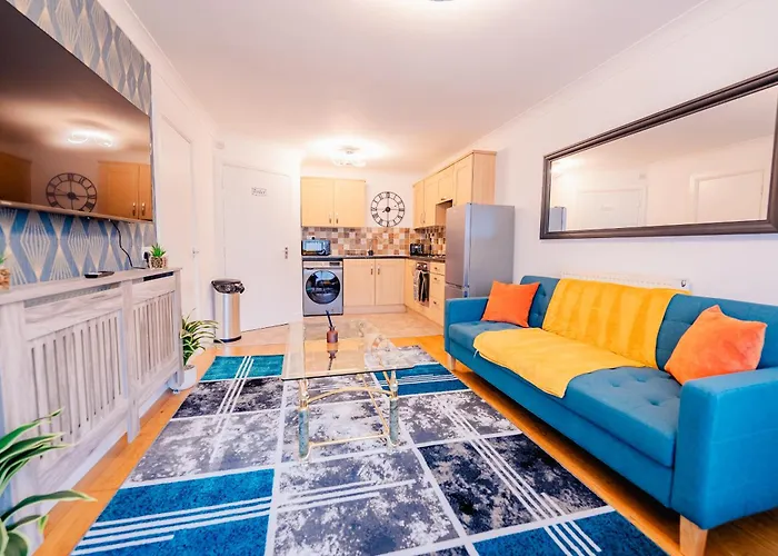 Bright & Elegant House Near City Centre And Stadium Cardiff