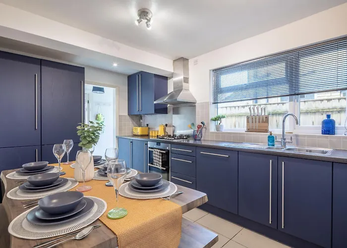 Stylish 3-Bed Home In The Heart Of Cambridge