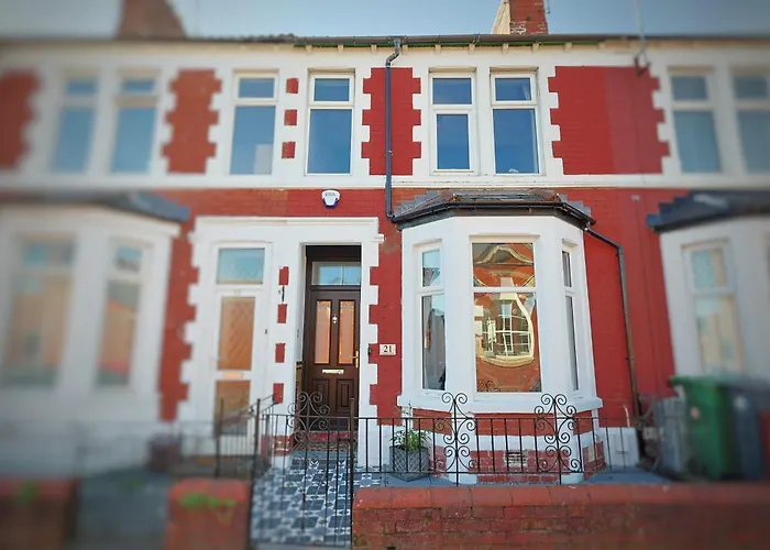 Cwmdare House - Home Near Cardiff City Centre With Parking