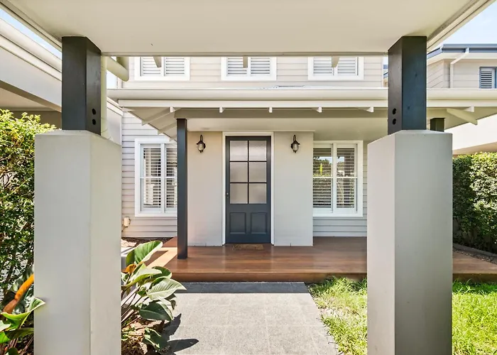 Sirena By Khove Villa Gold Coast
