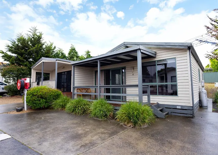 Airport Tourist Village Melbourne