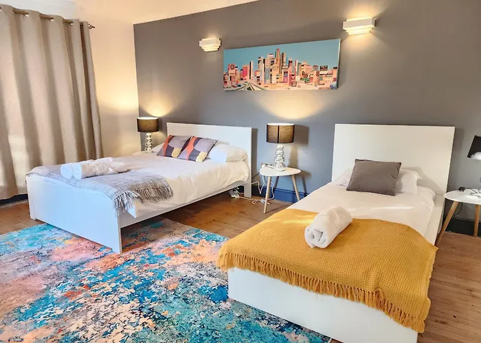 Paradigm Villa, Oxford,5 Bedroom, 5 Free Parking Spaces