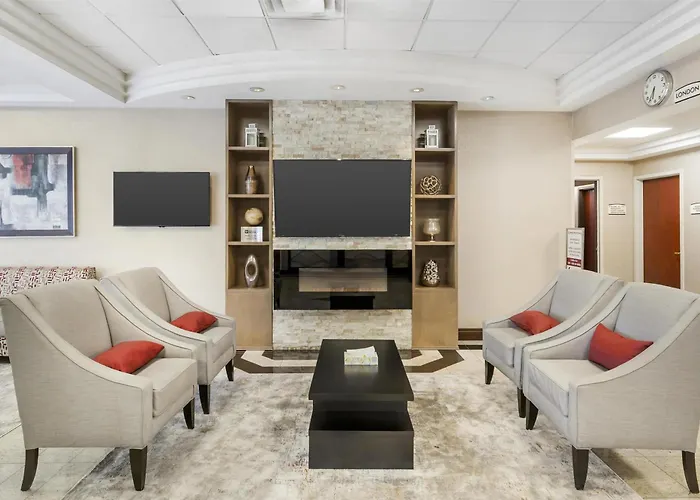 Best Western Plus Travel Hotel Toronto Airport