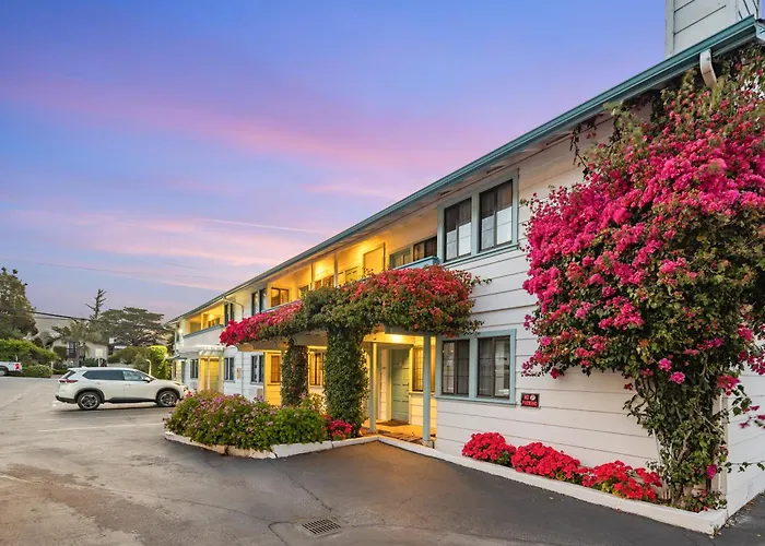 Arbor Inn Monterey