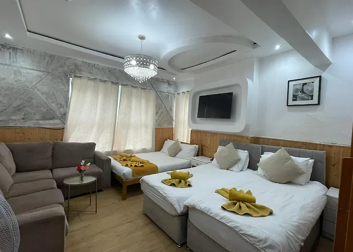Ariana House Hotel-Families And Couples Only Blackpool