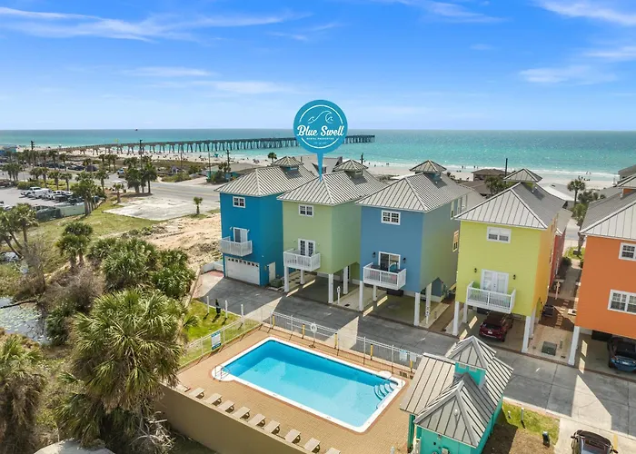 Next To Pier Park! Steps From The Beach! Dog-Friendly! Pool! Panama City Beach