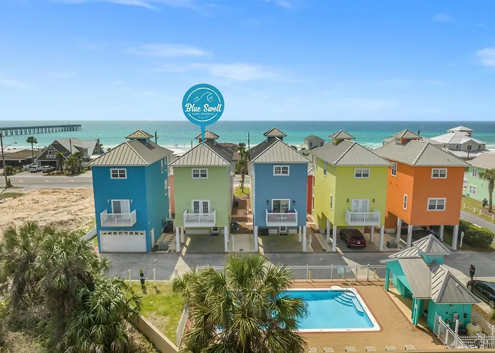Next To Pier Park! Steps From The Beach! Dog-Friendly! Pool! Panama City Beach