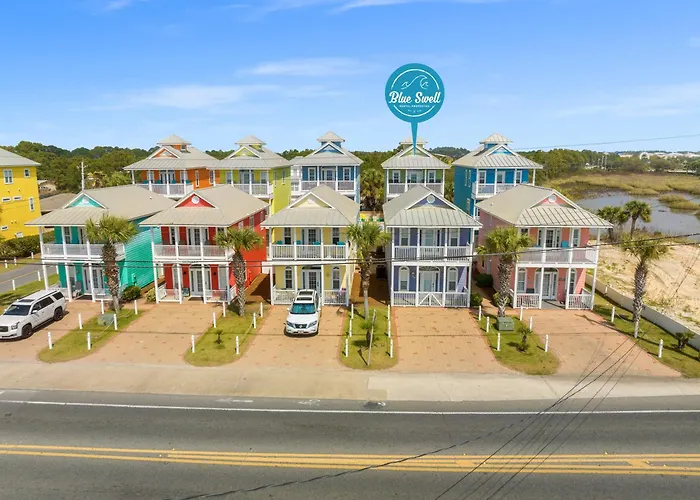 Next To Pier Park! Steps From The Beach! Dog-Friendly! Pool! Panama City Beach