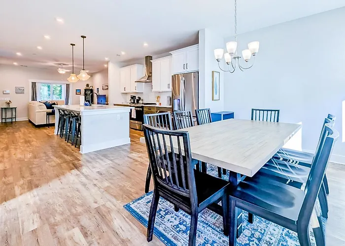 4563 Summey Street Villa Charleston