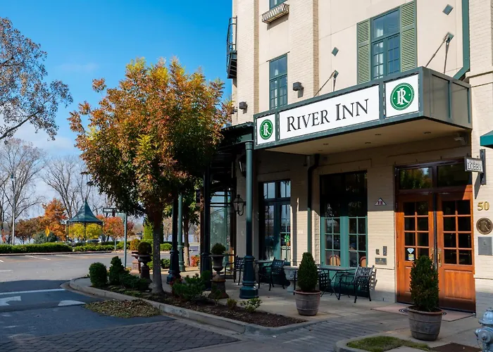 River Inn Of Harbor Town Memphis