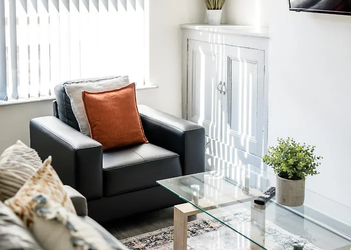 Randolph House - Air Host & Stay - Sleeps 6 Liverpool