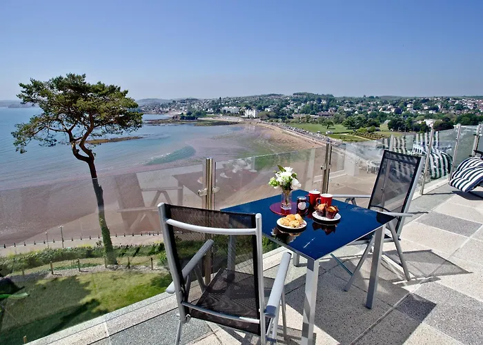 Riviera Mansion, Torquay Villa