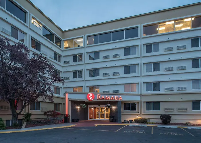 Ramada By Wyndham Downtown Spokane