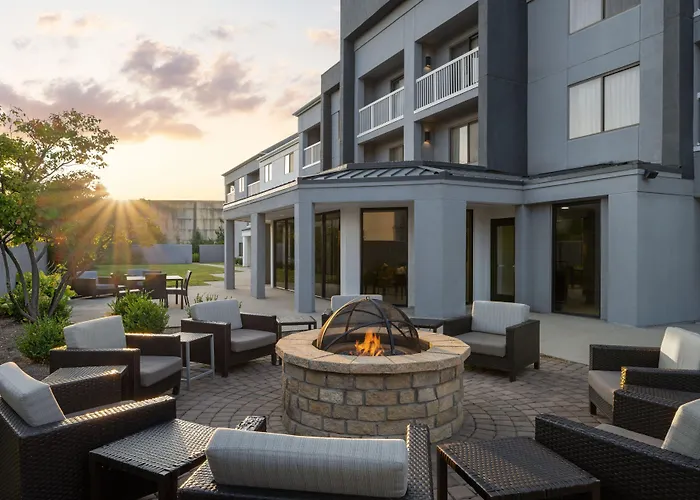 Courtyard Indianapolis Northwest Hotel Zionsville