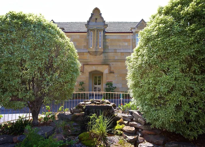 Quest Trinity House Aparthotel Hobart