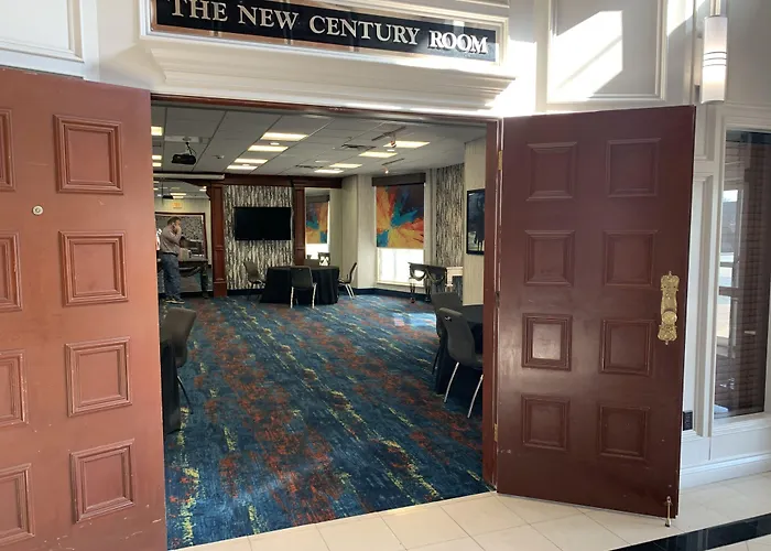 La Quinta By Wyndham Okc North - Quail Springs Hotel The Village