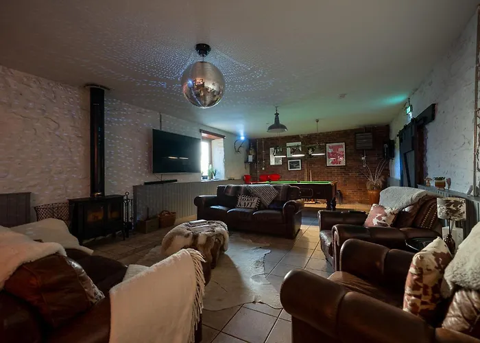 The Cottage At Barraston Farm Glasgow