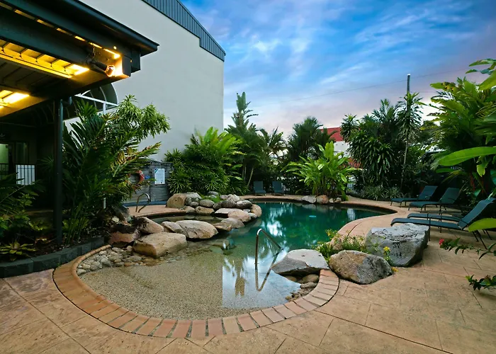 Cascade Gardens Aparthotel Cairns