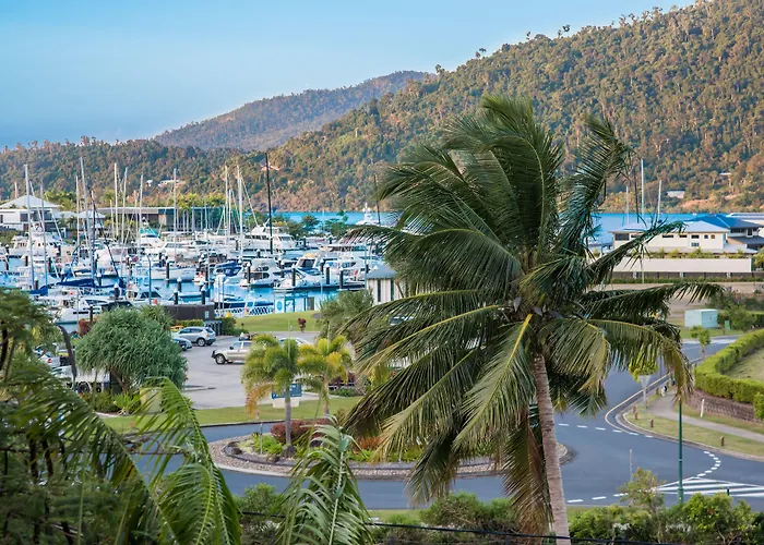 At Waterfront Whitsunday Retreat - Adults Only Aparthotel Airlie Beach