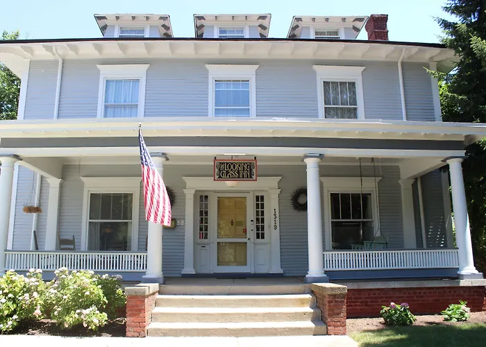 Looking Glass Inn Indianapolis