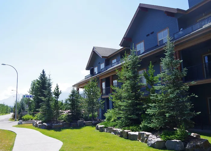 Silver Creek Lodge Canmore
